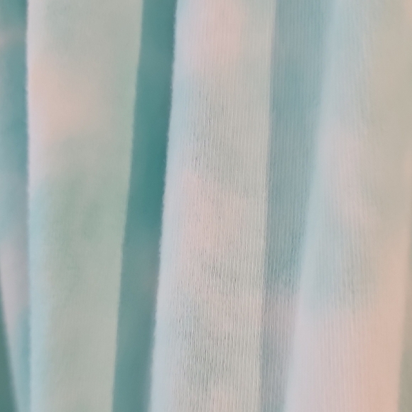 Blue and White Matching Bodysuit Set with Flutter Sleeves - Picture 3 of 3